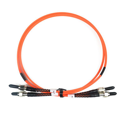 سلك تصحيح كابل الألياف البسيط الصناعي FTTH مع موصل SMA 905