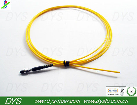 سلك تصحيح كابل الألياف البسيط الصناعي FTTH مع موصل SMA 905