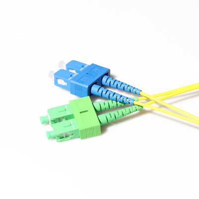 أسلاك الألياف البصرية الكهربائية التصحيح SC APC إلى SC UPC 3 أمتار